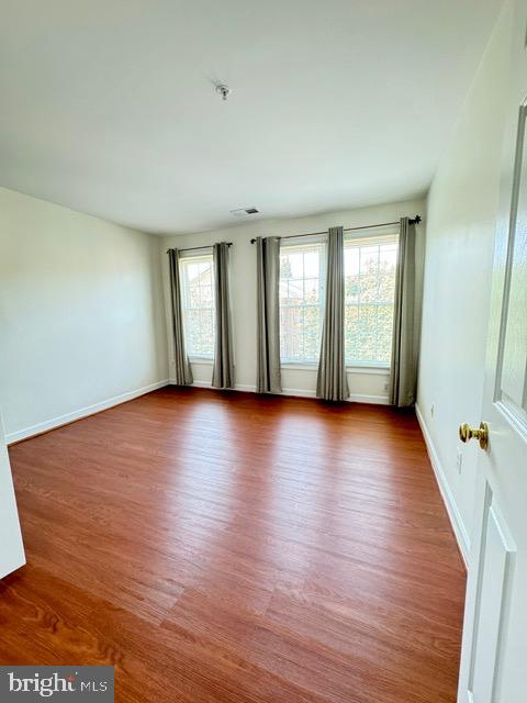 1811 Fallbrook Lane Vienna, VA 22182 - Photo 14 of 36