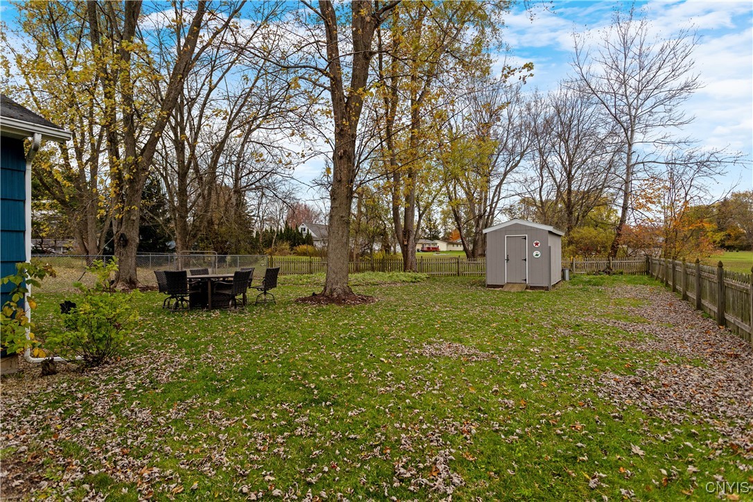 6272 Lakeshore Road Cicero, NY 13039 - Photo 30 of 34