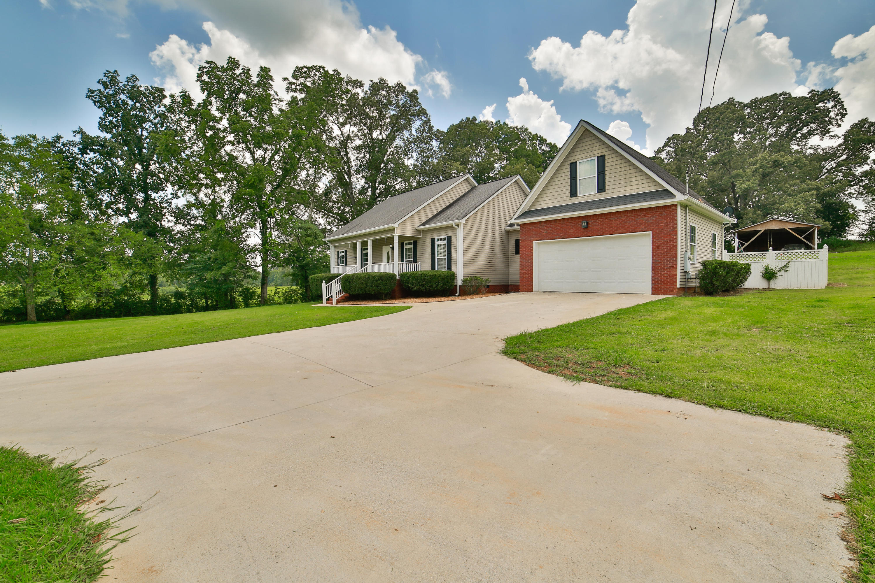 490 Gordon Pond Road LaFayette, GA 30728 - Photo 3 of 29 Marie Pangle-6