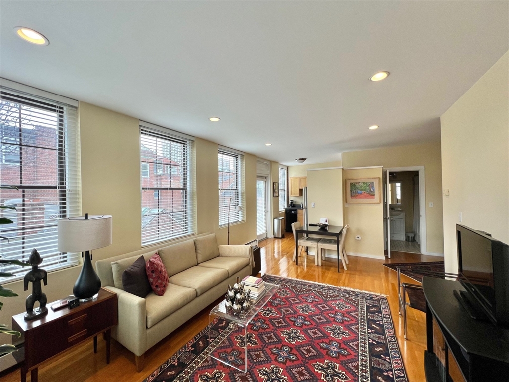 19 Fayette Street, Unit 7 Boston, MA 02116 - Photo 1 of 14