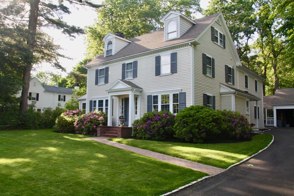 62 Windsor Road Wellesley, MA 02481 - Photo 1 of 30 Gallery Image 1