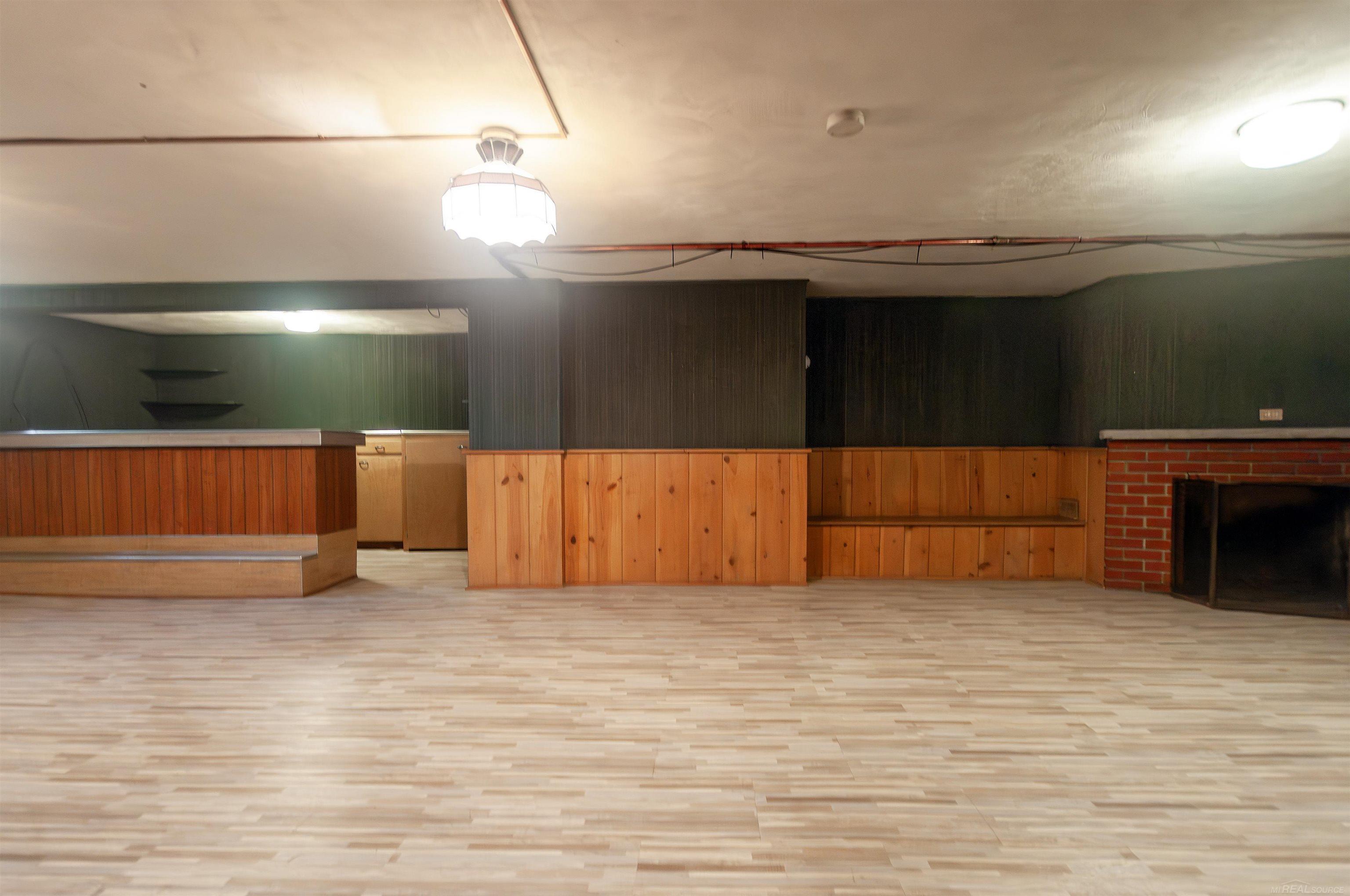 743 South Renaud Road Grosse Pointe, MI 48236 - Photo 48 of 62 50113563-47.JPG