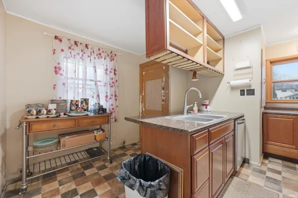 $135,000 | 717 West Queen Street, Muncie, IN 47303