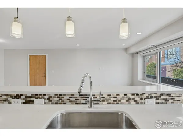$525,000 | 1201 Balsam Avenue, Unit 206, Boulder, CO 80304