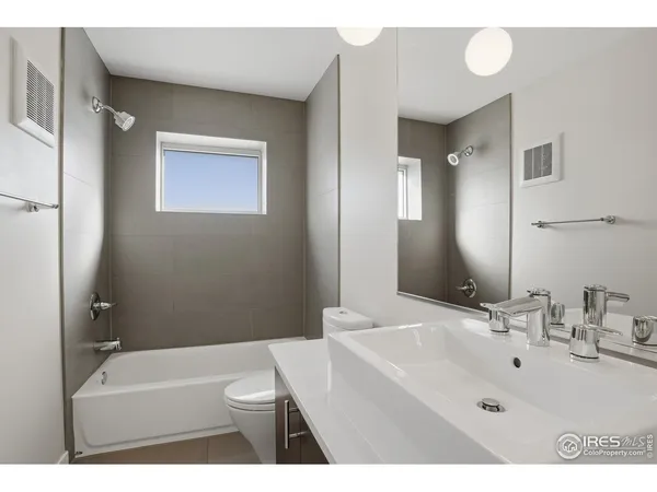 $525,000 | 1201 Balsam Avenue, Unit 206, Boulder, CO 80304