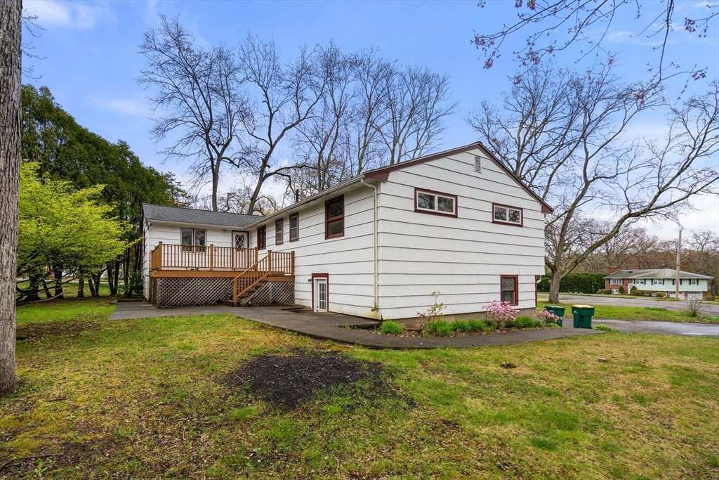 4 Greenwich Road Norwood, MA 02062 - Photo 24 of 28 Gallery Image 24