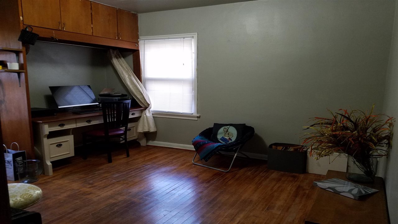 932 Emerald Street, Unit 1B Madison, WI 53715 - Photo 4 of 19