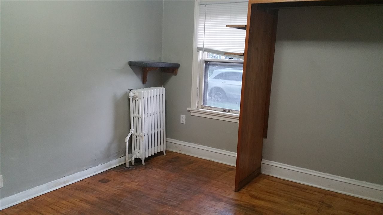 932 Emerald Street, Unit 1B Madison, WI 53715 - Photo 9 of 19
