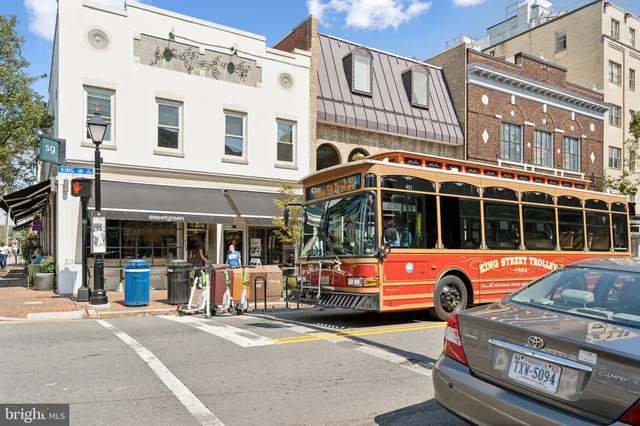 $4,800 | 901 King Street, Unit 202, Alexandria, VA 22314