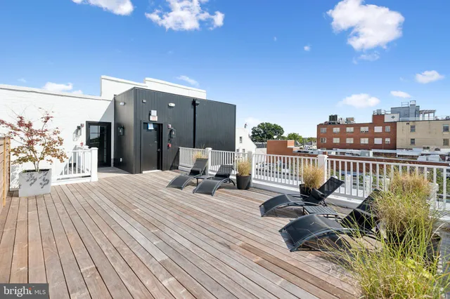 $4,800 | 901 King Street, Unit 202, Alexandria, VA 22314