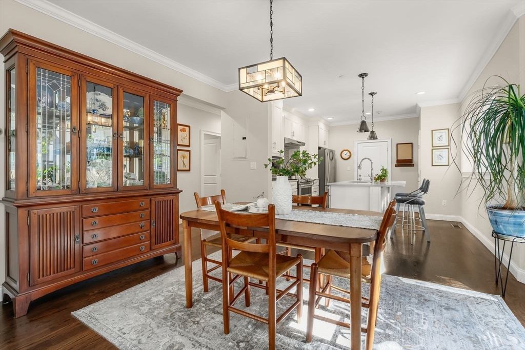 7 Court St Place, Unit 7 Arlington, MA 02476 - Photo 12 of 38