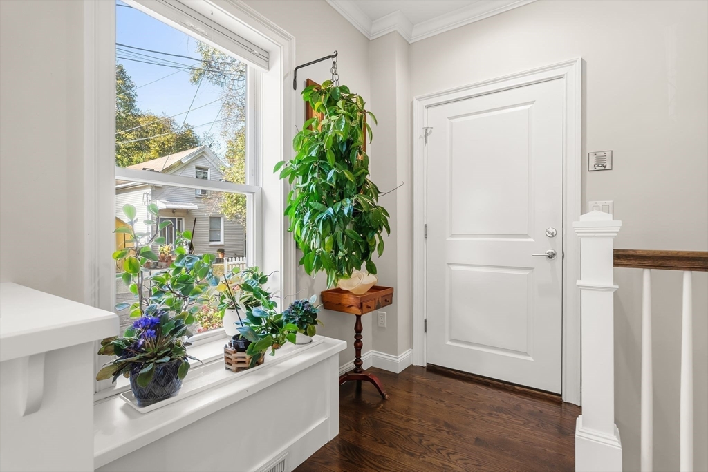 7 Court St Place, Unit 7 Arlington, MA 02476 - Photo 2 of 38