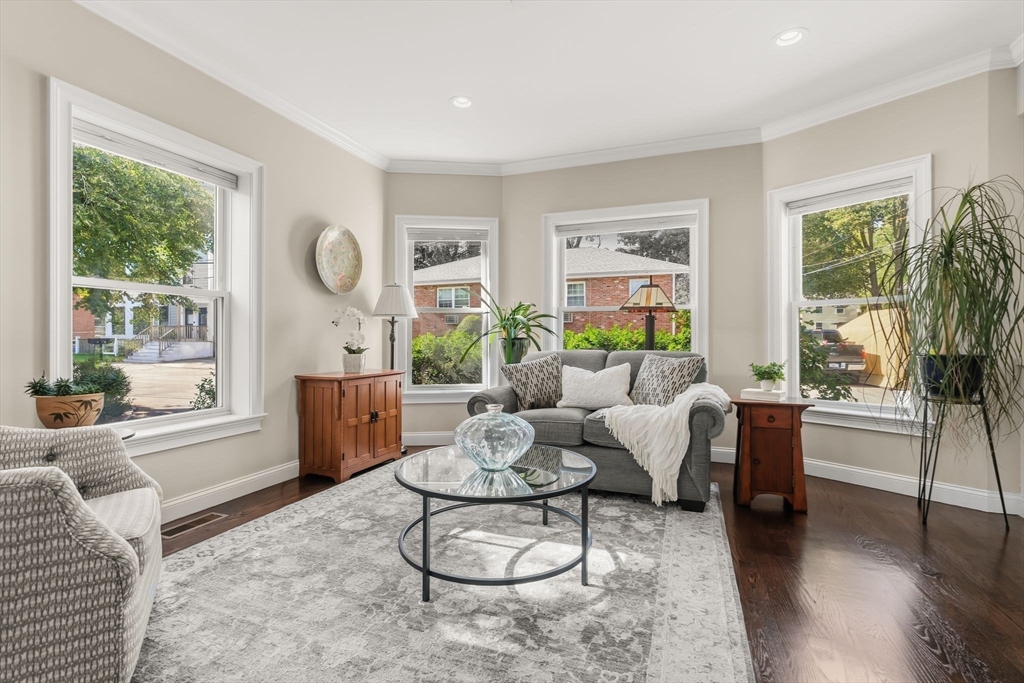 7 Court St Place, Unit 7 Arlington, MA 02476 - Photo 7 of 38