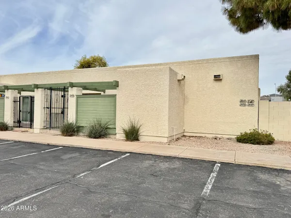 $1,650 | 2450 East 5th Street, Tempe, AZ 85288