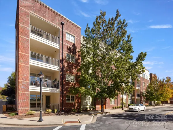 $595,000 | 5 Farleigh Street, Unit 203, Asheville, NC 28803