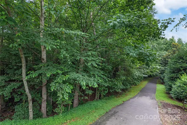 $550,000 | 5 Farleigh Street, Unit 203, Asheville, NC 28803