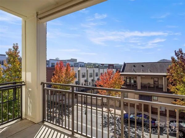 $550,000 | 5 Farleigh Street, Unit 203, Asheville, NC 28803