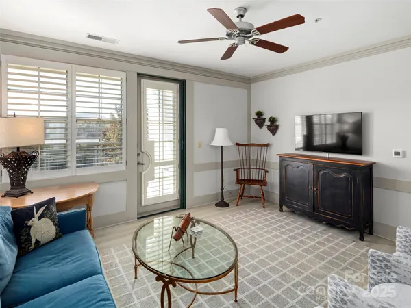 $550,000 | 5 Farleigh Street, Unit 203, Asheville, NC 28803