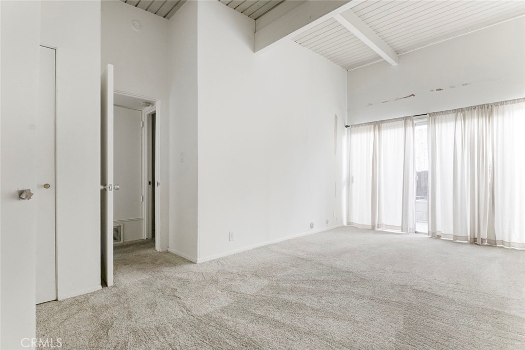 10412 Reseda Boulevard Porter Ranch, CA 91326 - Photo 16 of 38