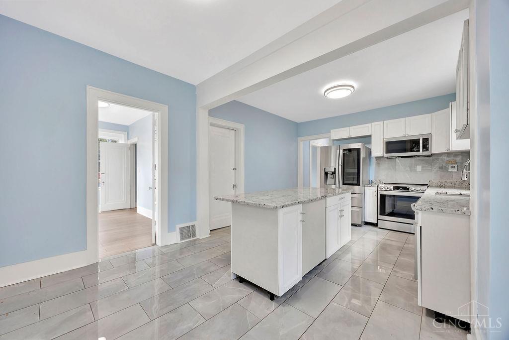5069 Sidney Road Cincinnati, OH 45238 - Photo 6 of 45