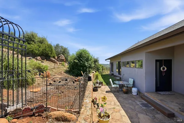 $825,000 | 20069 Honey Hill Drive, Hidden Valley Lake, CA 95467
