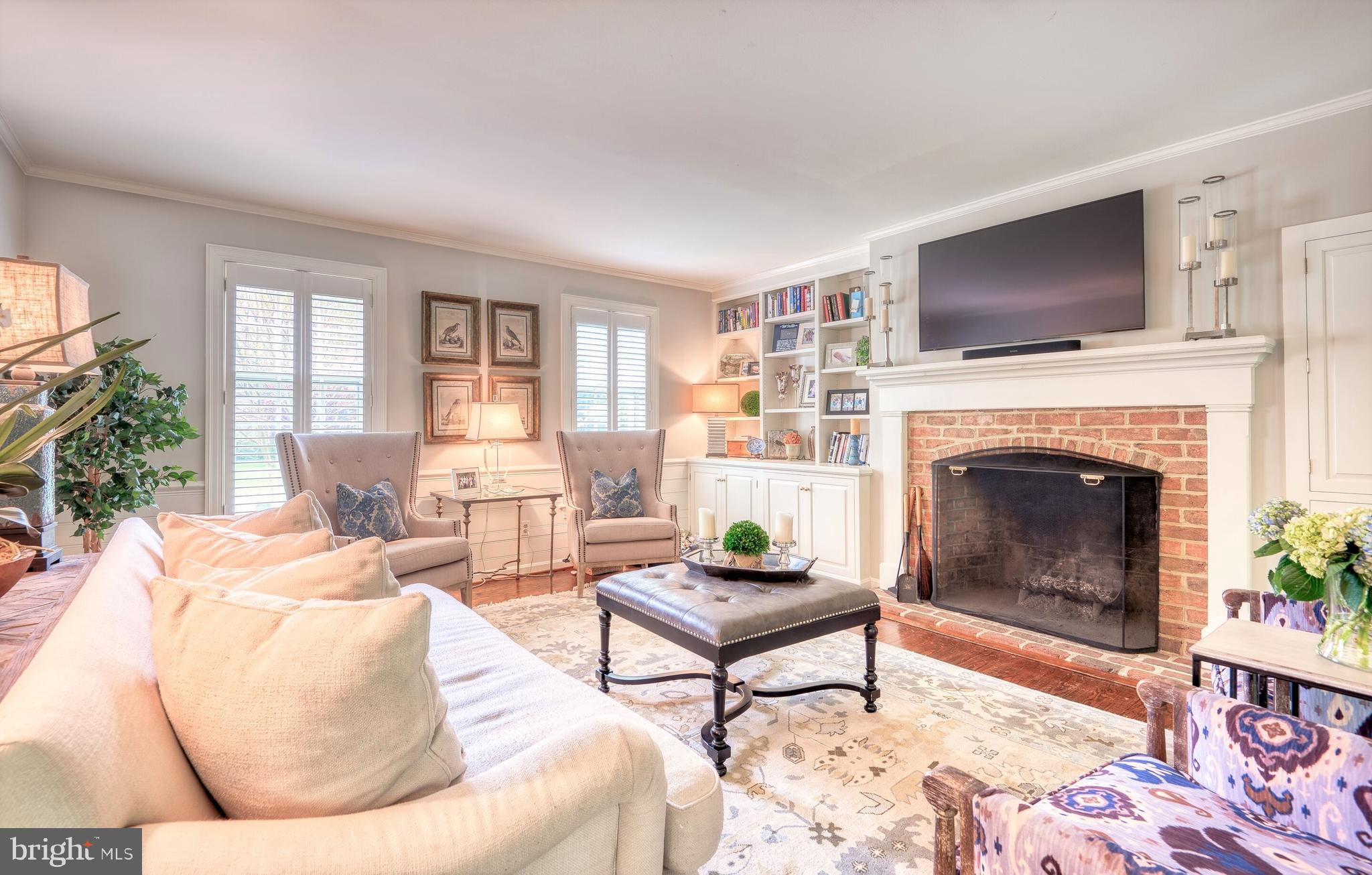 17 Buchanan Road Baltimore, MD 21212 - Photo 2 of 51 FAMILY ROOM