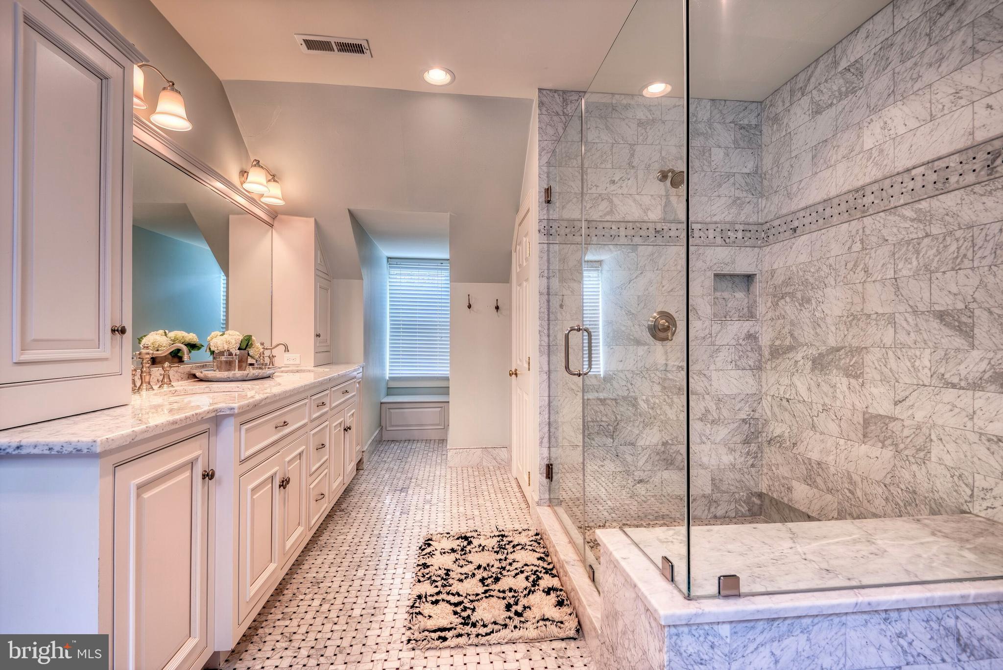 17 Buchanan Road Baltimore, MD 21212 - Photo 15 of 51 MASTER BATH