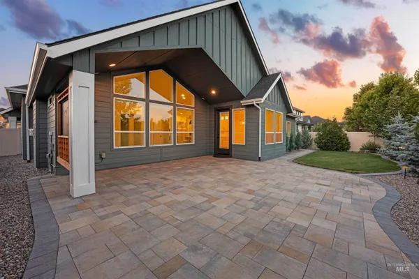 $835,000 | 869 East Territory Drive, Meridian, ID 83646
