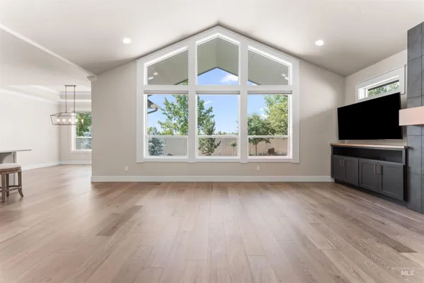 $835,000 | 869 East Territory Drive, Meridian, ID 83646