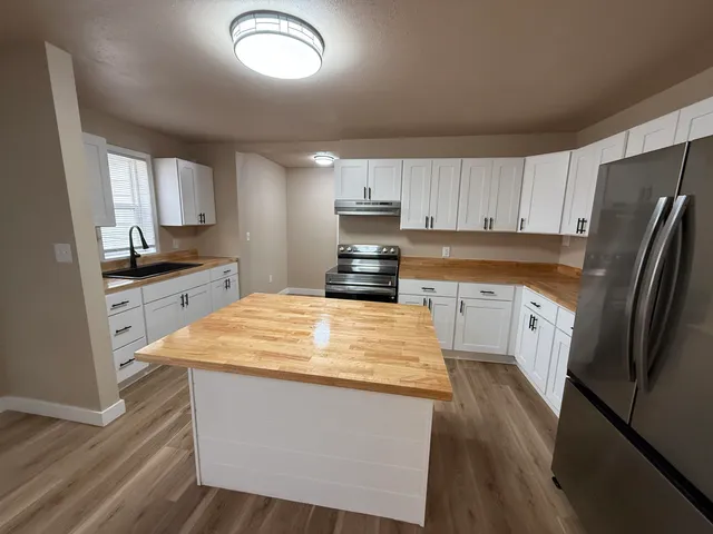 $162,500 | 412 North Hickory Street, Fond du Lac, WI 54937