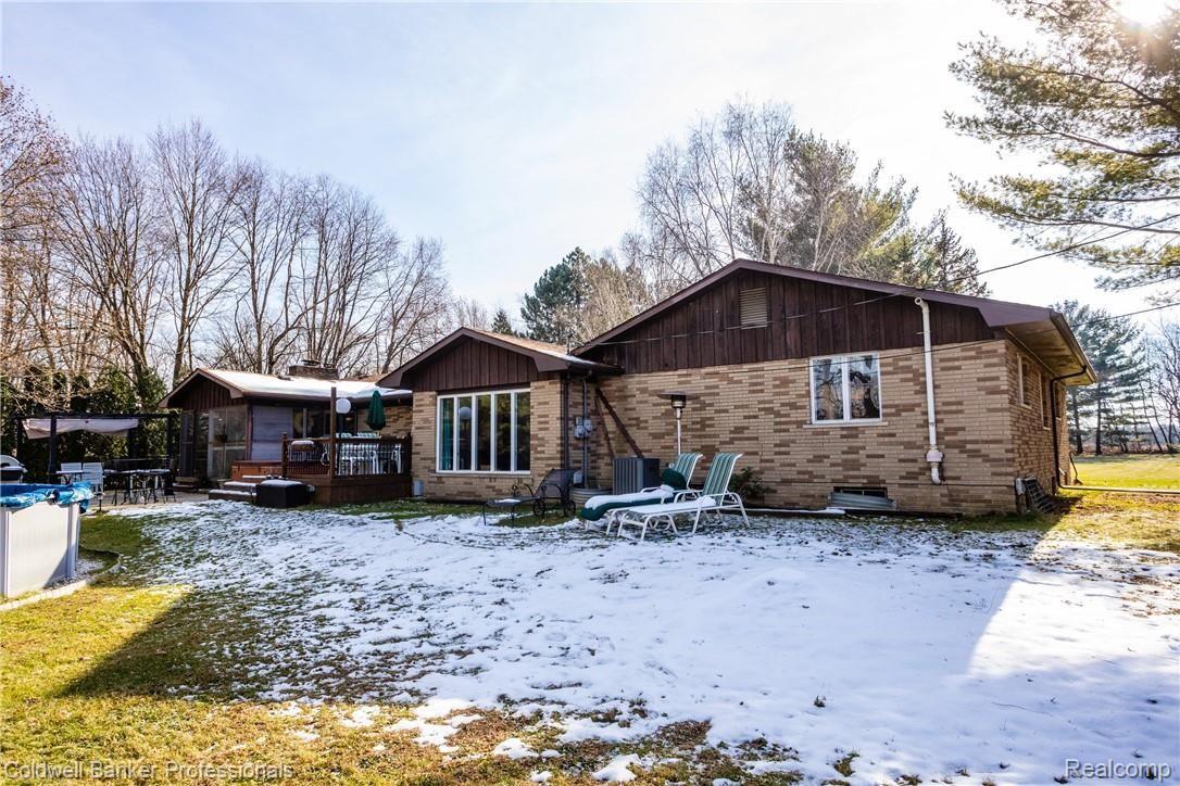 4777 Six Mile Road South Lyon, MI 48178 - Photo 57 of 71 477 6 Mile L023.jpg