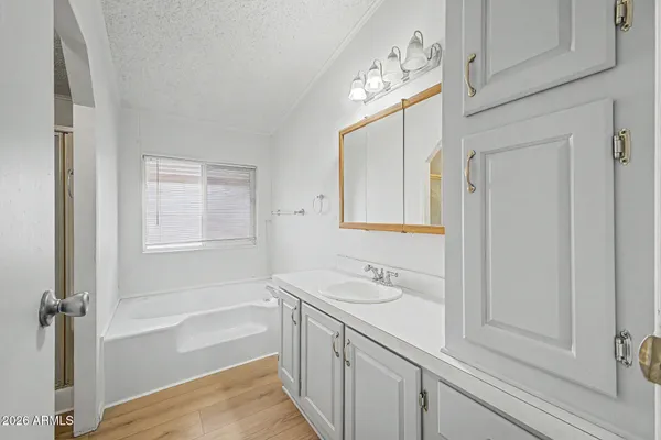 $135,900 | 2131 East Union Hills Drive, Unit M25, Phoenix, AZ 85024