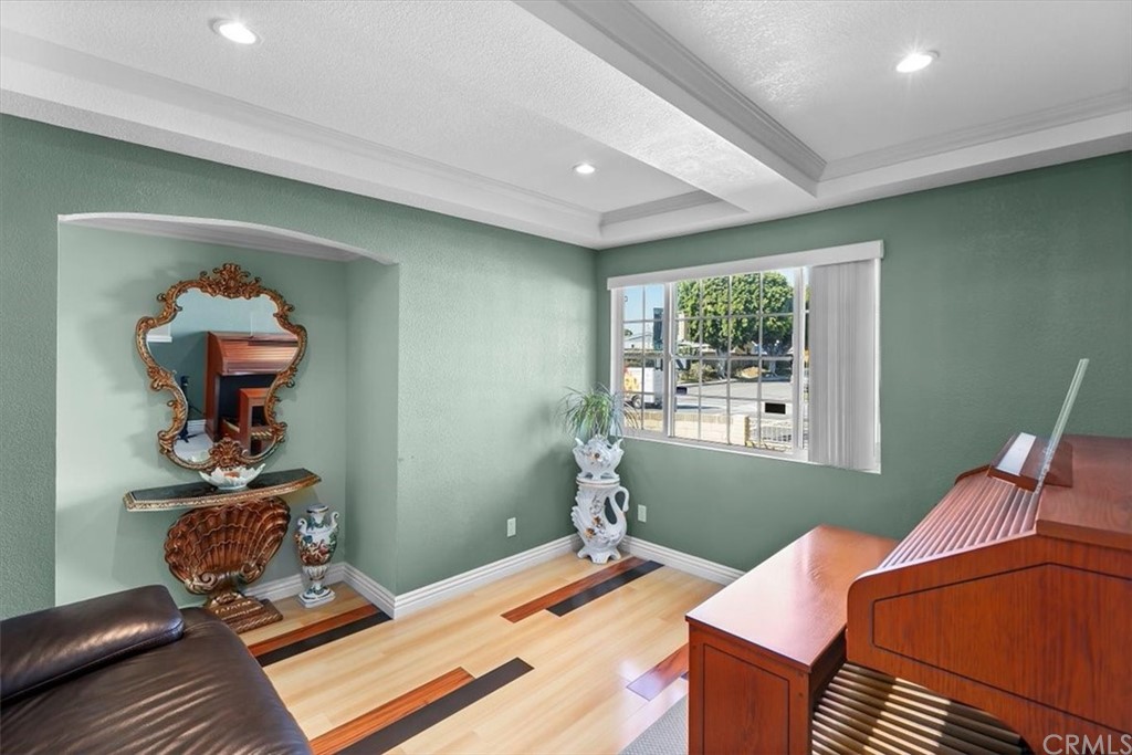 302 East 213th Street Carson, CA 90745 - Photo 13 of 41 a room with furniture and a window