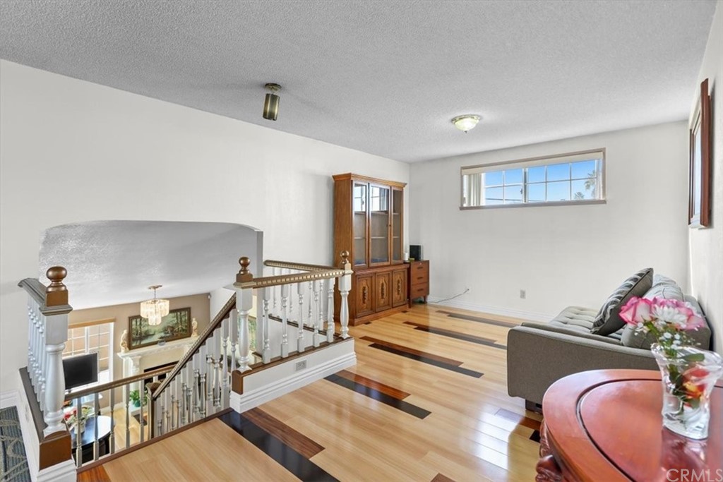 302 East 213th Street Carson, CA 90745 - Photo 16 of 41 a living room with furniture