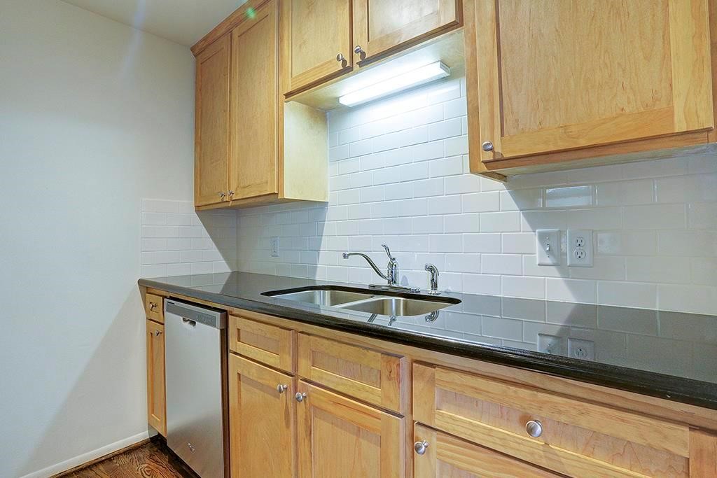 415 Hawthorne Street, Unit 5 Houston, TX 77006 - Photo 7 of 12