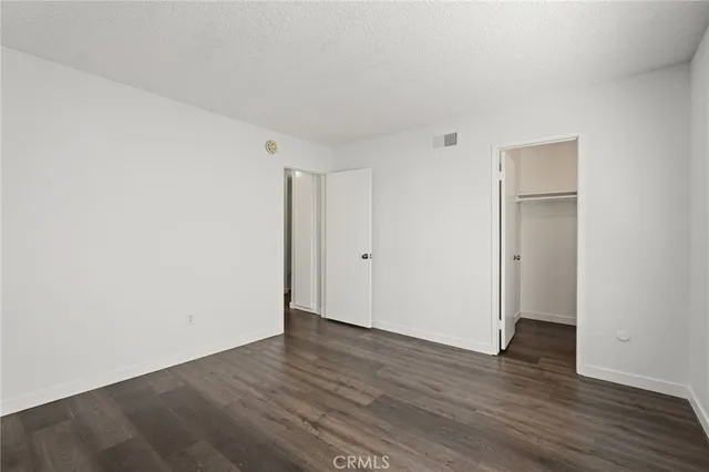 $515,000 | 22038 Vanowen Street, Unit 215, Woodland Hills, CA 91303