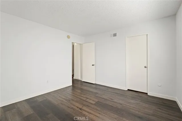 $515,000 | 22038 Vanowen Street, Unit 215, Woodland Hills, CA 91303