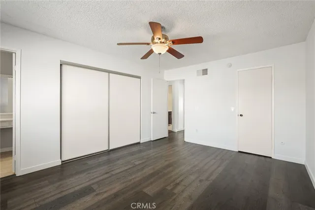 $515,000 | 22038 Vanowen Street, Unit 215, Woodland Hills, CA 91303