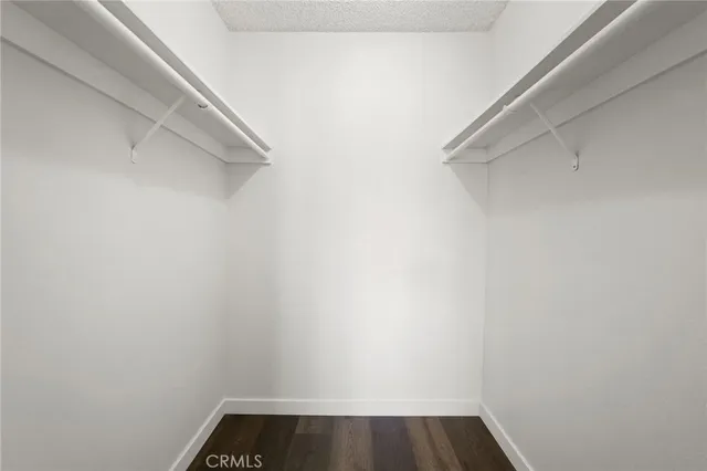 $515,000 | 22038 Vanowen Street, Unit 215, Woodland Hills, CA 91303