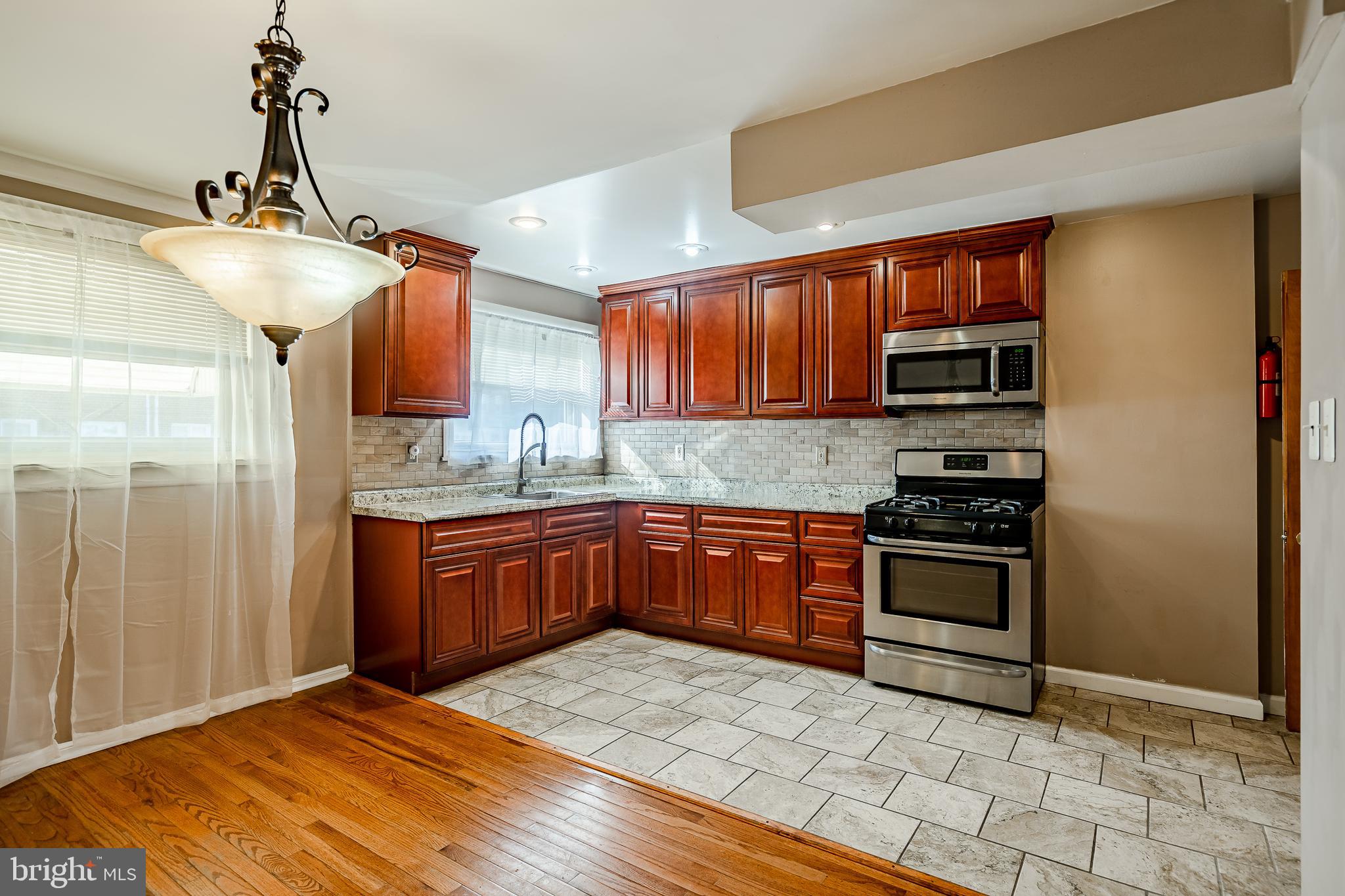 1945 Carter Road Folcroft, PA 19032 - Photo 10 of 30 kitchen