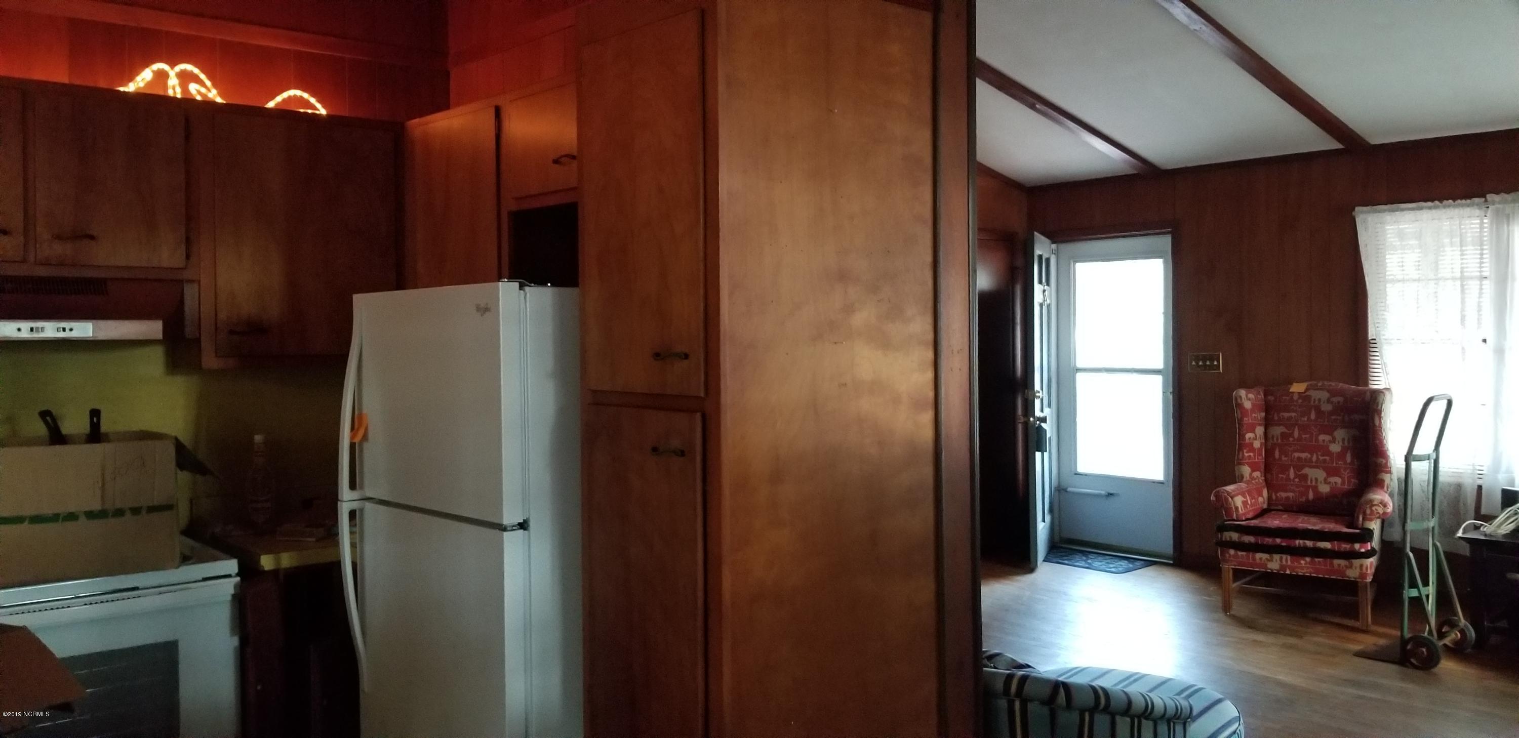 1039 East Boiling Spring Road Southport, NC 28461 - Photo 4 of 23 20190208_162206