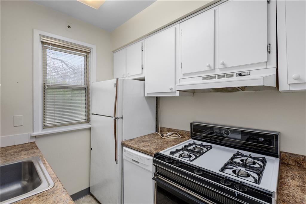 1229 Murdoch Road Pittsburgh, PA 15217 - Photo 15 of 18 Gallery Image 15
