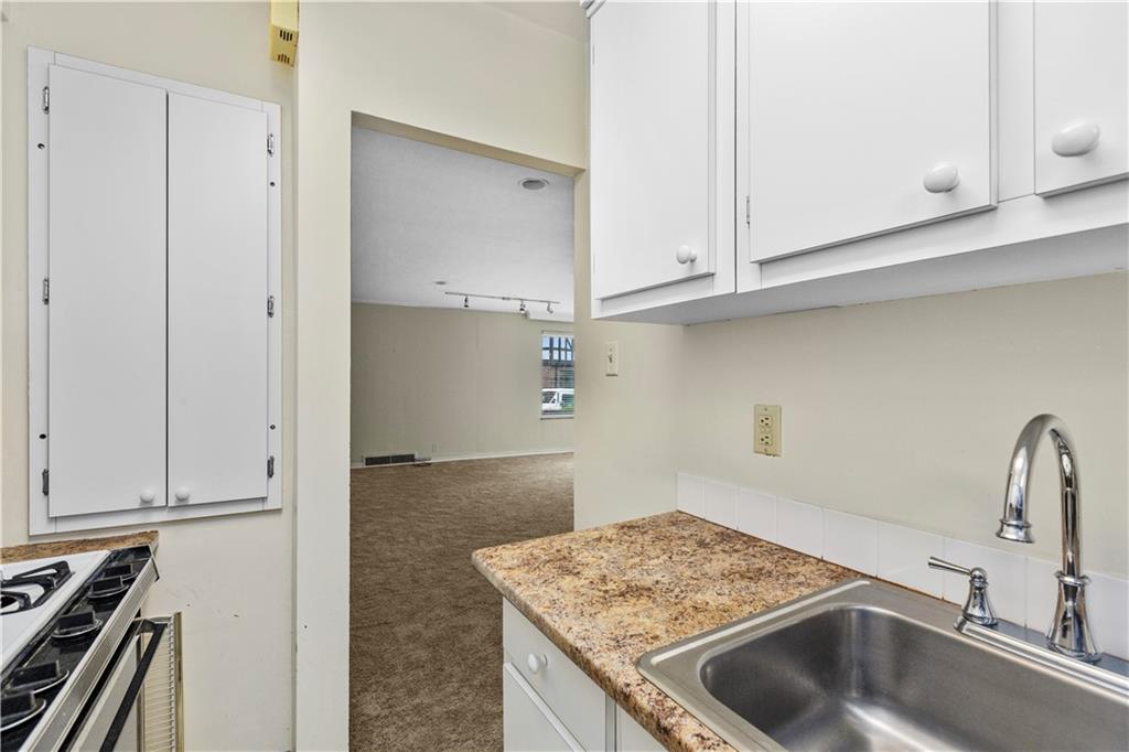 1229 Murdoch Road Pittsburgh, PA 15217 - Photo 18 of 18 Gallery Image 18