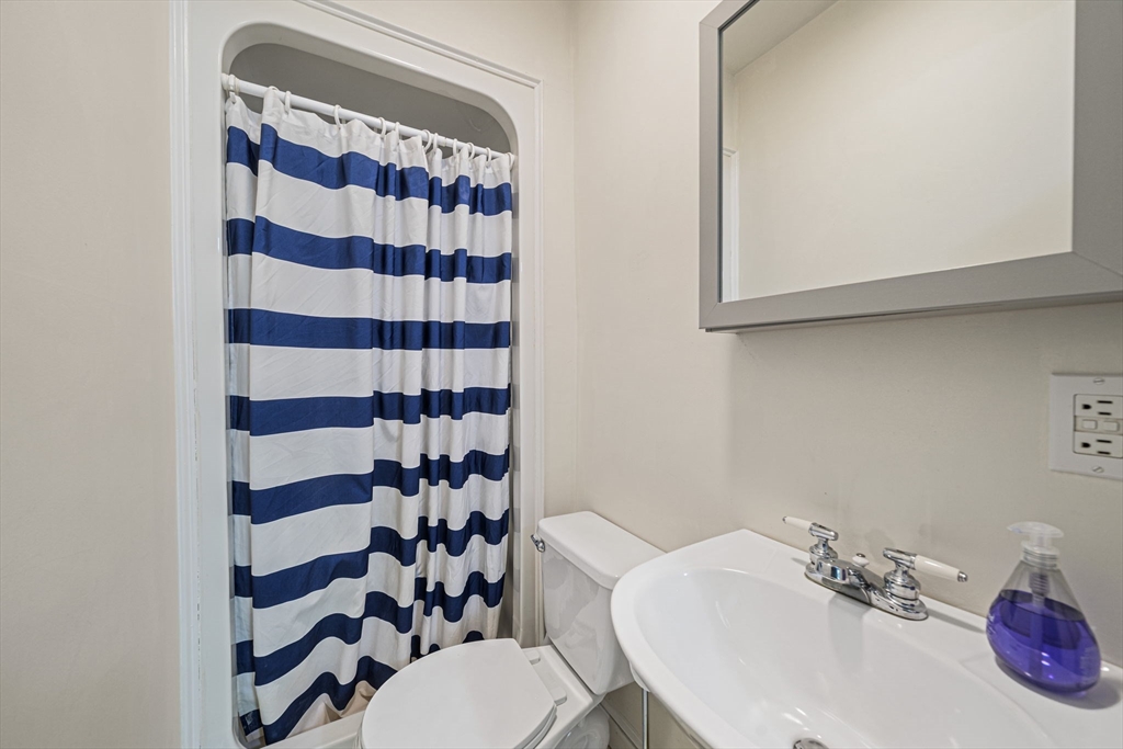54 Brook Road Sharon, MA 02067 - Photo 29 of 40 Gallery Image 29