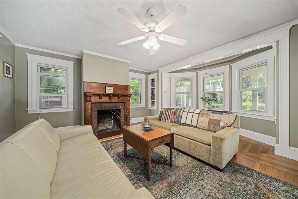 54 Brook Road Sharon, MA 02067 - Photo 10 of 40 Gallery Image 10