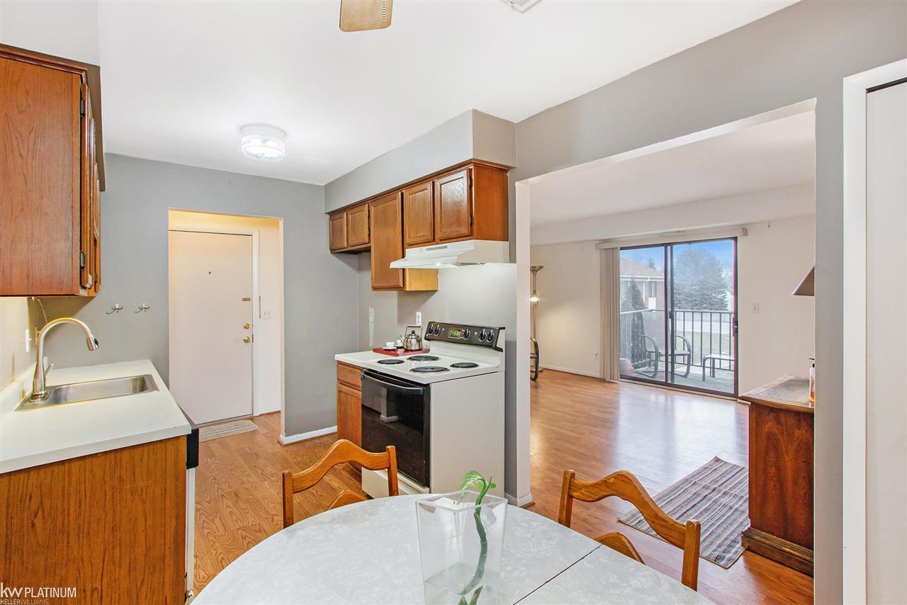 43298 Mound Road Sterling Heights, MI 48314 - Photo 12 of 15 50064604-11.JPG