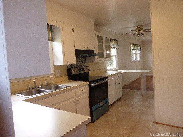 679 Dahlia Road Lancaster, SC 29720 - Photo 4 of 14