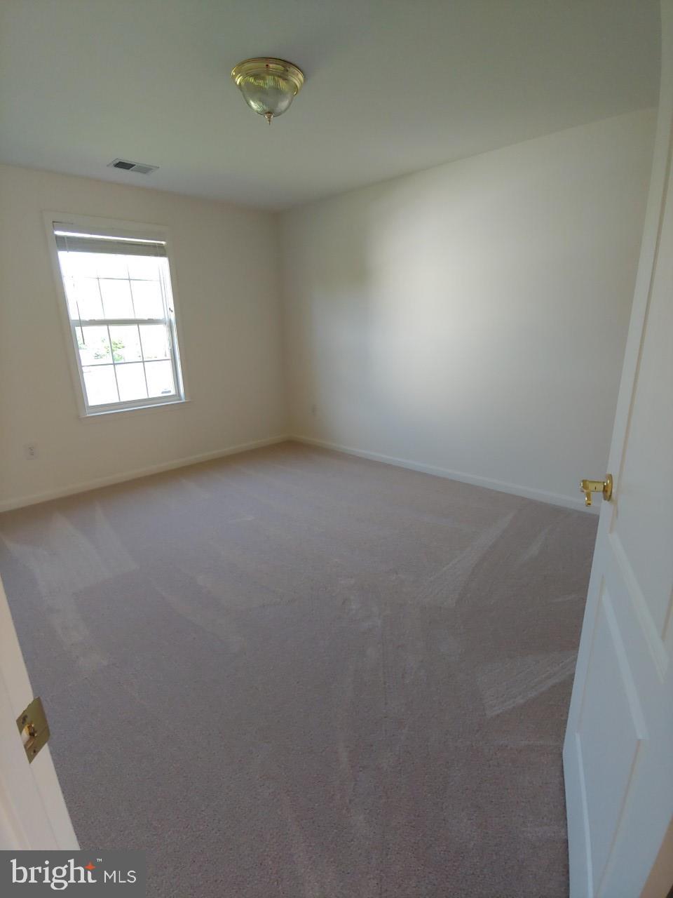 208 Equestrian Road Warrenton, VA 20186 - Photo 11 of 14 Gallery Image 11