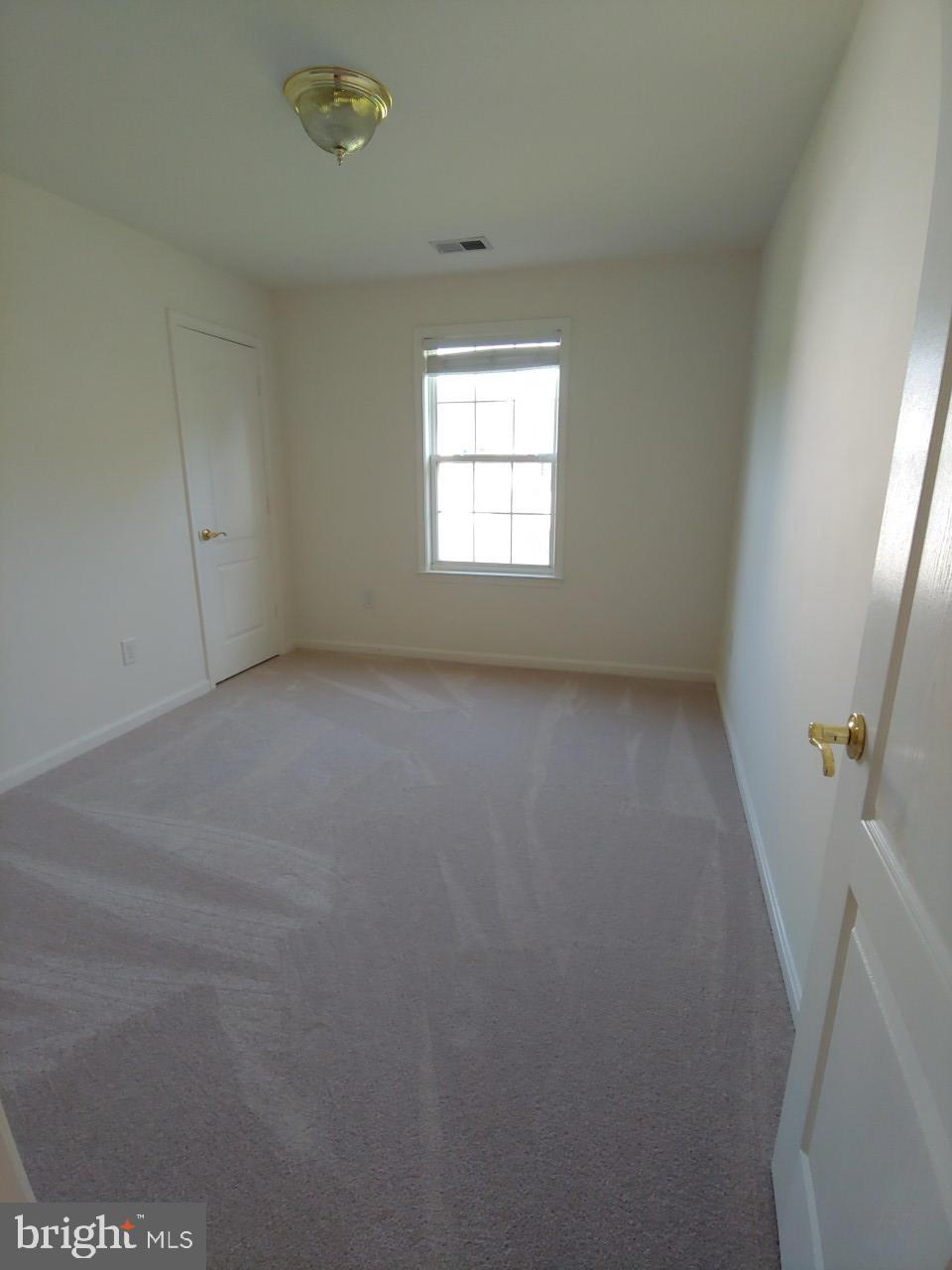 208 Equestrian Road Warrenton, VA 20186 - Photo 13 of 14 Gallery Image 13