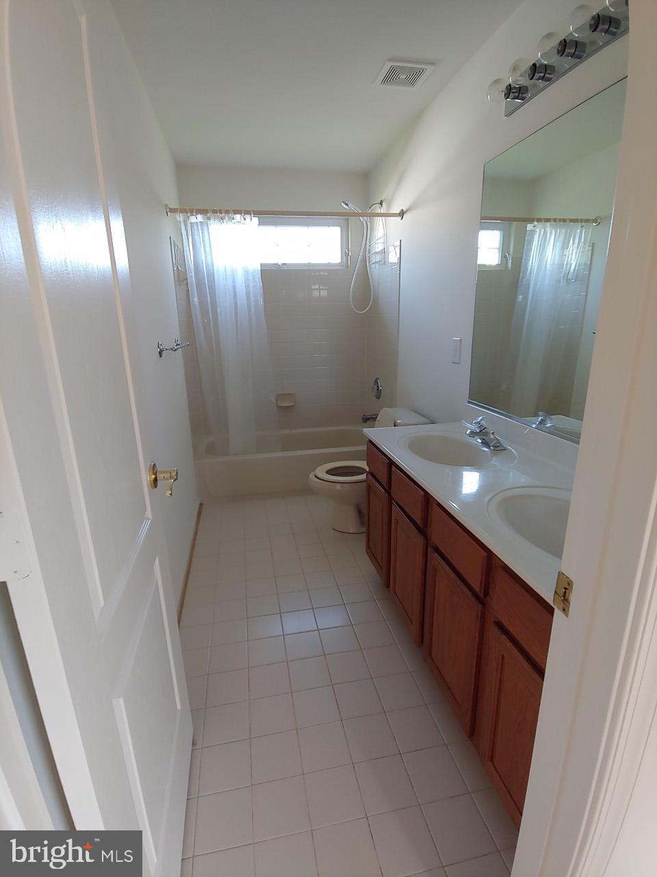 208 Equestrian Road Warrenton, VA 20186 - Photo 14 of 14 Gallery Image 14